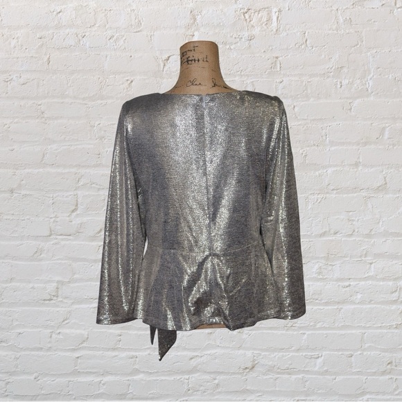 Adrianna Papell Silver Blouse - Picture 5 of 6